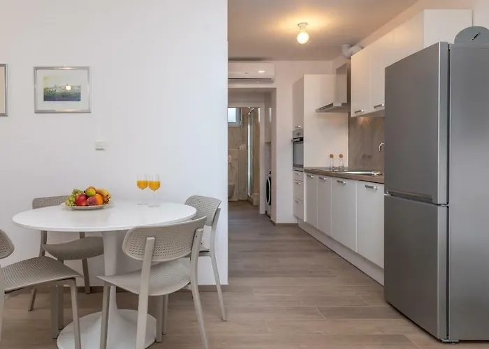 Apartments Flora Trogir