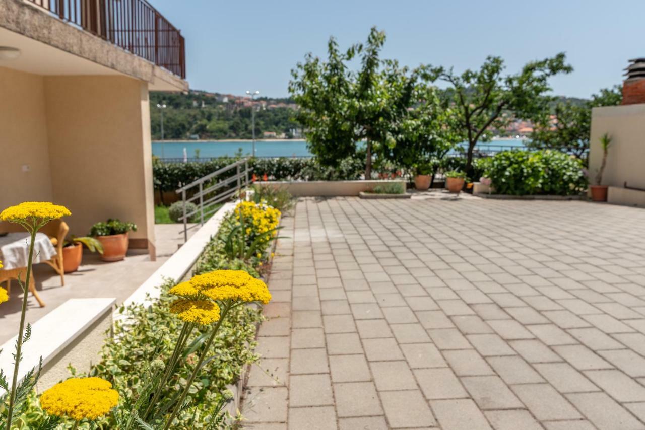 Flora * Trogir